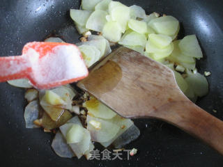 蒜香土豆片的做法步骤：8