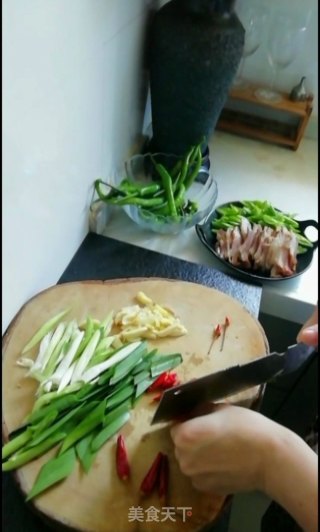 小炒肉~下饭菜的做法步骤：5