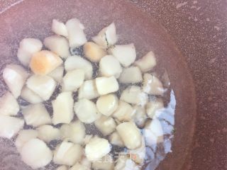 鲜贝黄瓜煎饺的做法步骤：2
