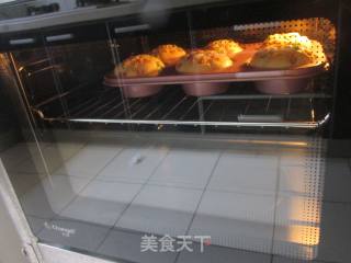 肉肠咸蛋糕的做法步骤：7