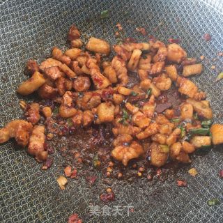 肉丁香菇辣酱的做法步骤：11