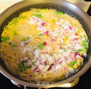 鸟巢意面烤蛋的做法步骤：5