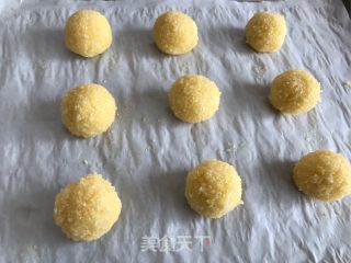 黄金椰蓉球的做法步骤：7