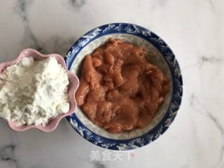 胡萝卜鲜虾火腿的做法步骤：4