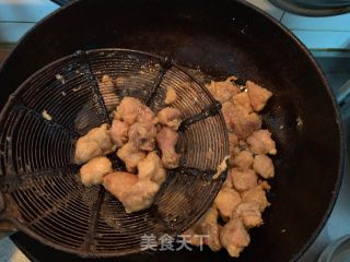 菠萝咕噜肉的做法步骤：4
