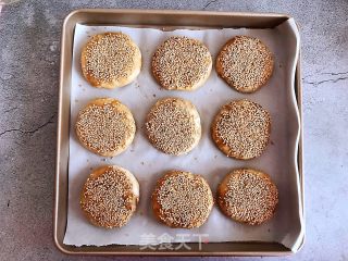 麻酱烧饼的做法步骤：11
