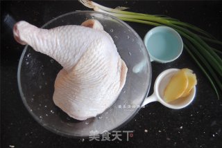 香辣口水鸡的做法步骤：1
