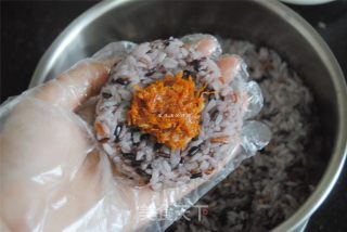 黑米饭团的做法步骤：8
