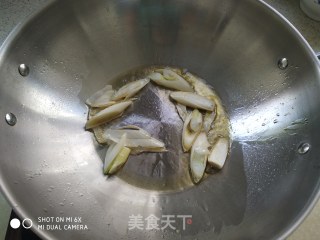 素炒西兰花的做法步骤：4