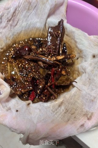 卤鸡的做法步骤：4