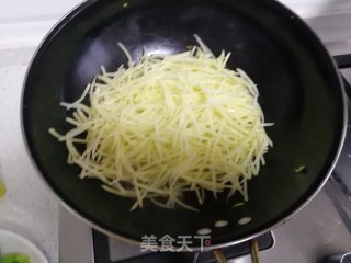 酸辣土豆丝的做法步骤：4