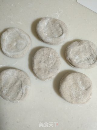 牛肉杂粮卷饼的做法步骤：3