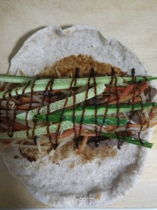 牛肉杂粮卷饼的做法步骤：15
