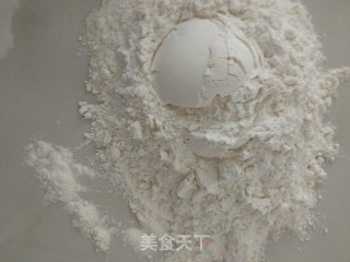 梅菜扣肉包子的做法步骤：2
