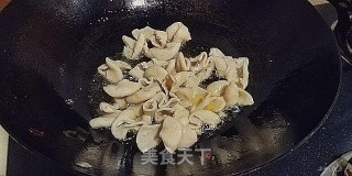 辣子肥肠的做法步骤：7