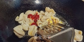 辣子肥肠的做法步骤：8