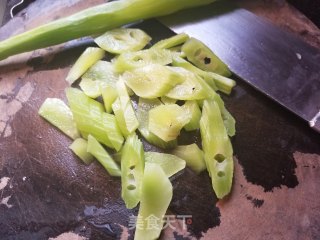山药莴笋炒冬菇的做法步骤：5