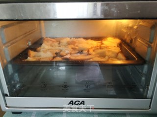 自制面包糠的做法步骤：3