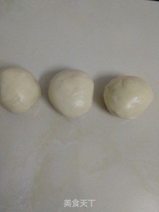 抹茶蛋黄酥的做法步骤：3