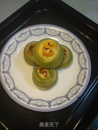 抹茶蛋黄酥的做法步骤：17