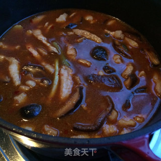香菇炖肉的做法步骤：8