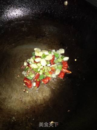 盐煎肉的做法步骤：7