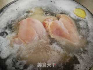 减脂增肌小零食——炒鸡丝的做法步骤：2