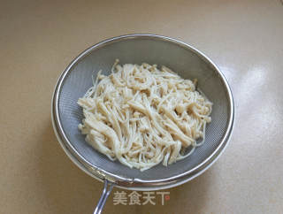 鱼香金针菇的做法步骤：7