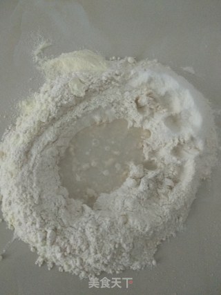 蔓越莓面包的做法步骤：1