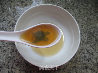 虎皮鹌鹑蛋烧带豆的做法步骤：2