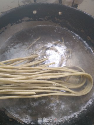 海带番薯粉鸡肉汤的做法步骤：4