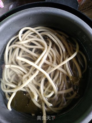海带番薯粉鸡肉汤的做法步骤：7