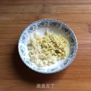 丝瓜炒肉的做法步骤：3