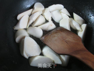 炸蛋黑木耳烧茭白的做法步骤：5