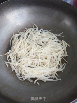 番茄沙司糖醋土豆鸡蛋饼的做法步骤：6
