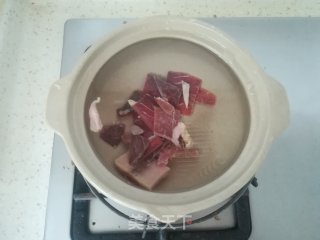 火腿冬笋汤的做法步骤：4