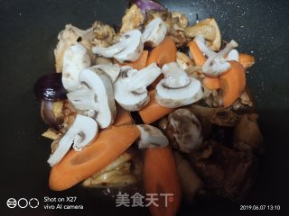 杂烩炖鸡的做法步骤：8