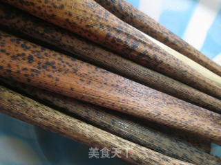 梅干菜鲜肉糯米粽的做法步骤：3