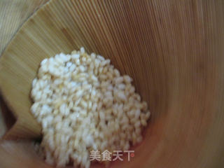 梅干菜鲜肉糯米粽的做法步骤：12