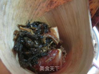 梅干菜鲜肉糯米粽的做法步骤：13