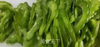 凉拌苦瓜的做法步骤：3