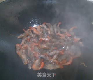 油爆河虾的做法步骤：3