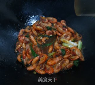 油爆河虾的做法步骤：6