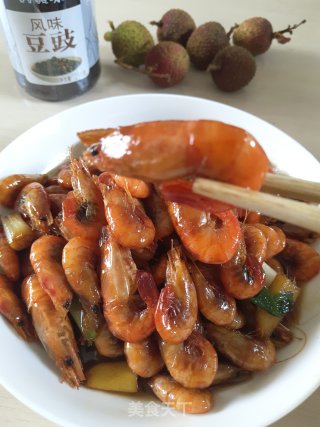 油爆河虾的做法步骤：8