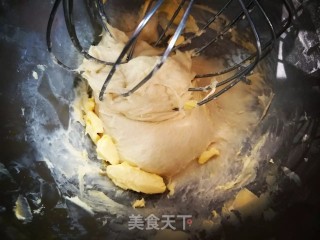 奶油小餐包的做法步骤：2