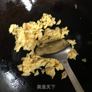 胡萝卜青椒炒鸡蛋的做法步骤：3