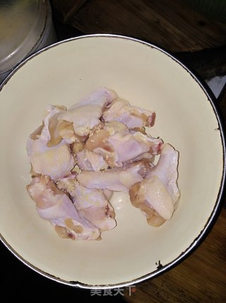山寨版肯德基鸡腿（家庭版肯德基）的做法步骤：1