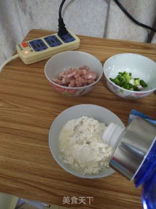 肥肉苦瓜汤的做法步骤：2