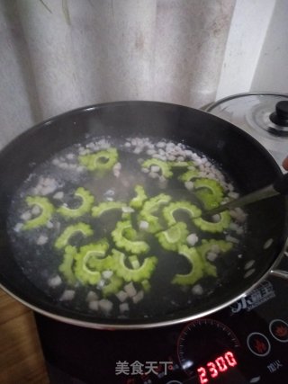 肥肉苦瓜汤的做法步骤：7