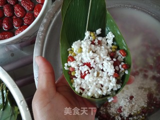 豆子红枣粽的做法步骤：4